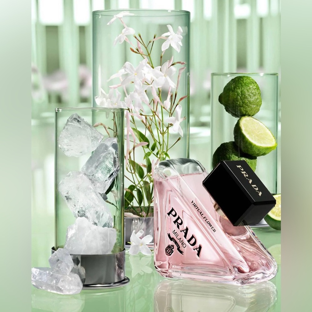 Prada Paradoxe Virtual‎ Flower - Picture 4 of 4